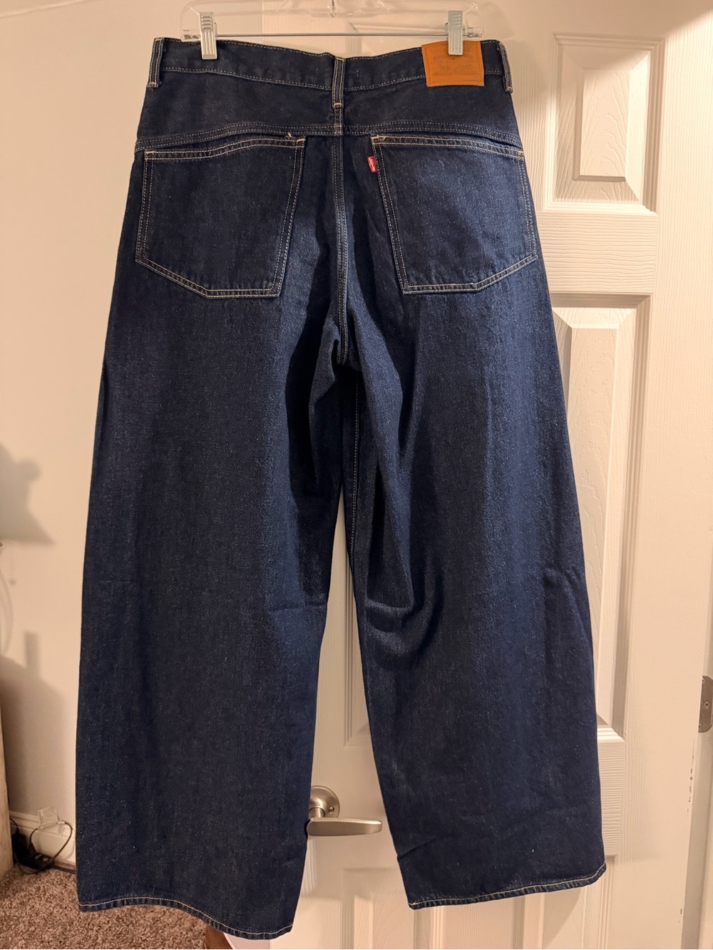 Levi's Super Baggy Barrel Jeans - Picture 4 of 4